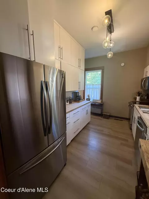 Kitchen - 119 Pine St, Wallace, ID 83873 photo 2 of 5