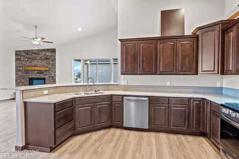Kitchen - 4452 E Davin Dr, Post Falls, ID 83854 photo 1 of 2