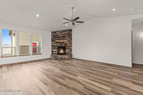 Living - 4425 E Davin Dr, Post Falls, ID 83854 photo 1 of 3