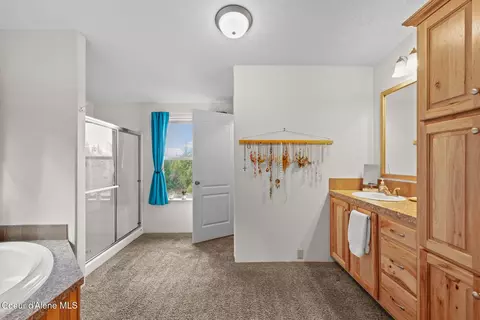 Bath - 9219 E Son Shine Way, Athol, ID 83801 photo 2 of 5
