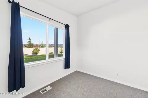 Bedroom - 1067 E Percival Ave, Post Falls, ID 83854 photo 6 of 8