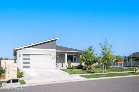 1067 E Percival Ave, Post Falls, ID 83854