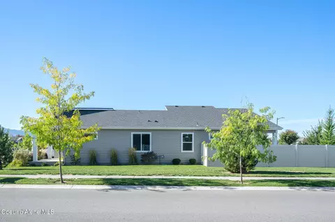Exterior - 1067 E Percival Ave, Post Falls, ID 83854 photo 11 of 12