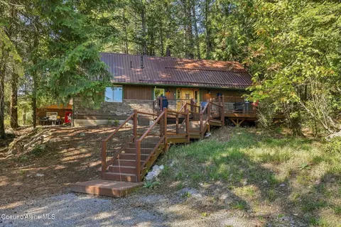 Exterior - 1013 Mountain View Dr, Sandpoint, ID 83864 photo 9 of 13