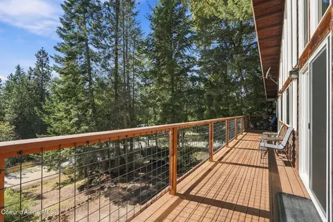 Exterior - 1013 Mountain View Dr, Sandpoint, ID 83864 photo 8 of 13