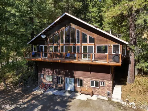 Exterior - 1013 Mountain View Dr, Sandpoint, ID 83864 photo 2 of 13