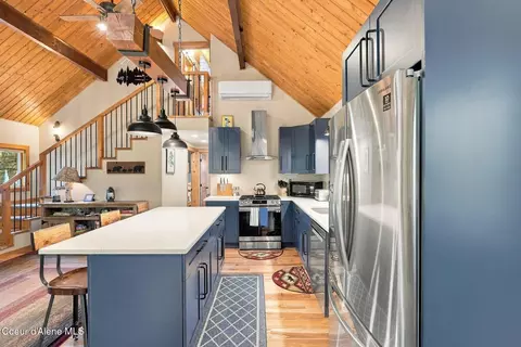 Kitchen - 1013 Mountain View Dr, Sandpoint, ID 83864 photo 9 of 11