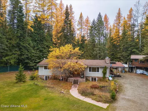 527 Creekside Dr, Priest Lake, ID 83856