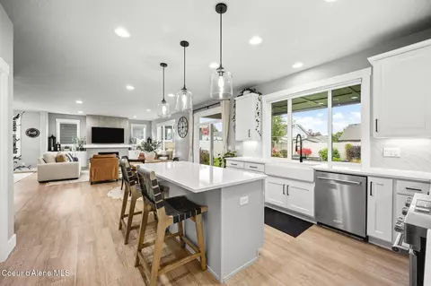 Kitchen - 3925 N Shelburne Loop, Post Falls, ID 83854 photo 4 of 4