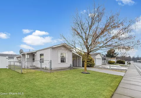 8506 W Bryce Canyon St, Rathdrum, ID 83858