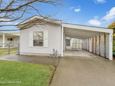 8506 W Bryce Canyon St, Rathdrum, ID 83858