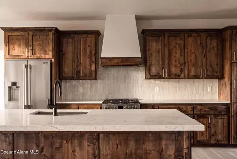 Kitchen - 1971 E Yellow Pine Ave, Athol, ID 83801 photo 3 of 7