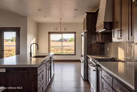 Kitchen - 1971 E Yellow Pine Ave, Athol, ID 83801 photo 7 of 7