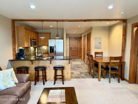 834 Mckinley Ave W #303, Kellogg, ID 83837