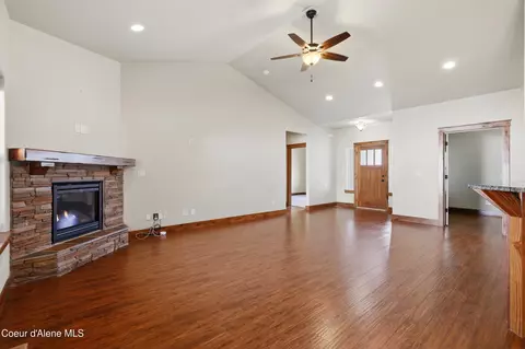 Living - 3302 W Magistrate Loop, Hayden, ID 83835 photo 3 of 4