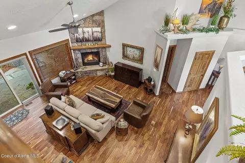 Living - 673 E Arena Loop, Hayden, ID 83835 photo 4 of 4
