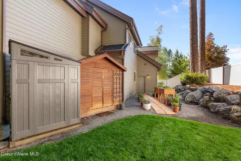 Exterior - 673 E Arena Loop, Hayden, ID 83835 photo 12 of 14