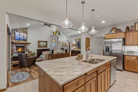 Kitchen - 673 E Arena Loop, Hayden, ID 83835 photo 4 of 4