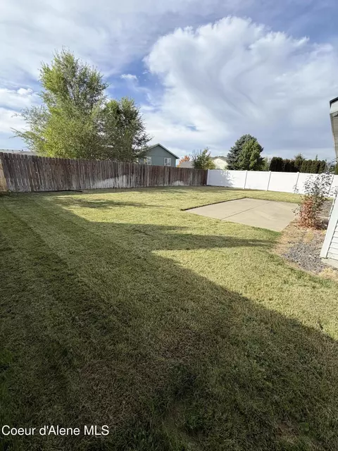 3695 N Graphite Ct, Post Falls, ID 83854 photo 5