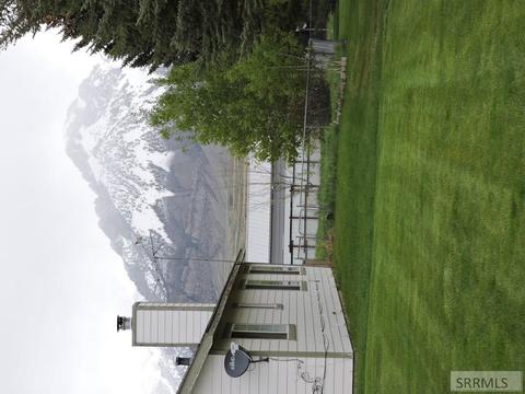8 Larter Way, Mackay, ID 83251 photo 4