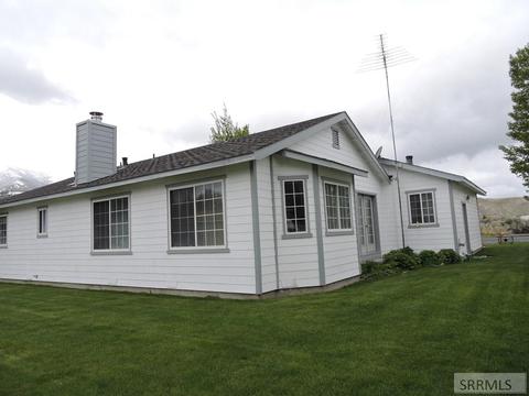 8 Larter Way, Mackay, ID 83251 photo 3