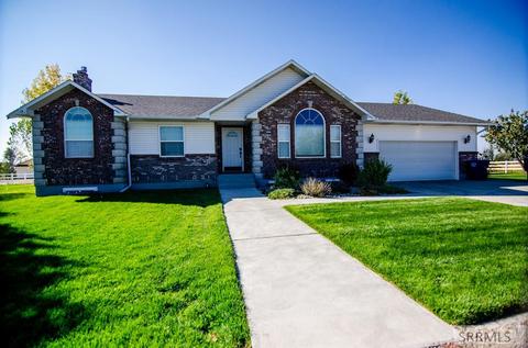 231 N 3800 E, Rigby, ID 83442 photo 1