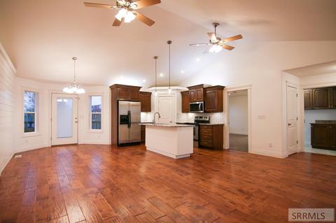 8 N Currant Ln, Rigby, ID 83442 photo 1