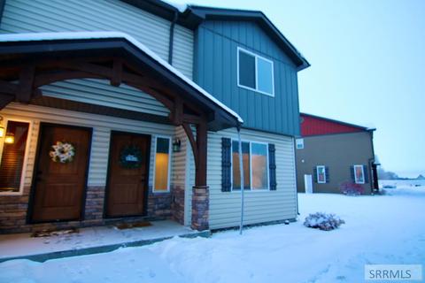 556 Sunflower Rd, Rexburg, ID 83440 photo 1