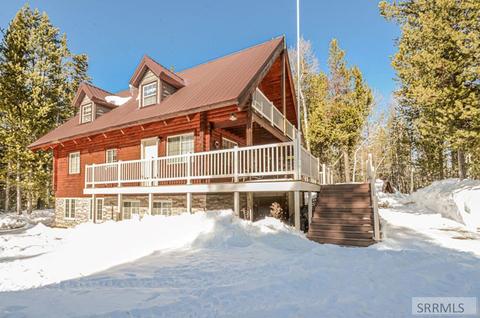 1530 Elk Loop Rd, Ashton, ID 83420 photo 1