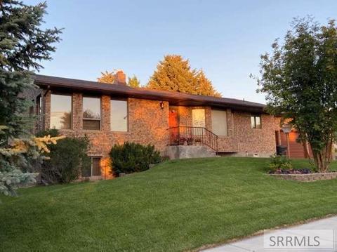 375 S 5 E, Rexburg, ID 83440 photo 1