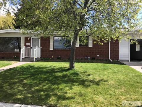 476 Maple Ave, Rexburg, ID 83440 photo 1