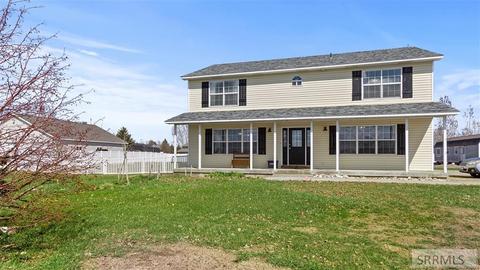 669 S 12th St, Rexburg, ID 83440 photo 1