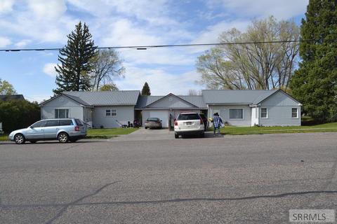 349 E Center St, Shelley, ID 83274 photo 1