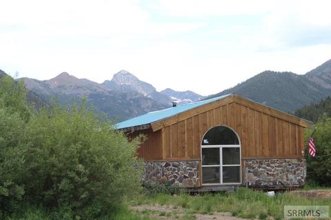 4295 N Fork Rd, Mackay, ID 83251 photo 1