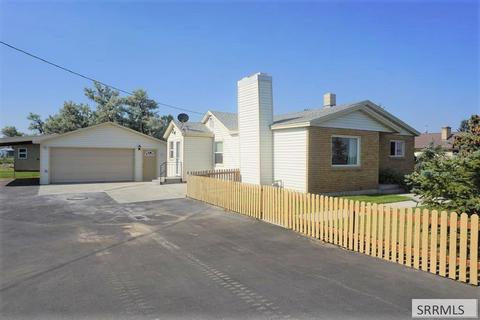 4084 E 300 N, Rigby, ID 83442 photo 1