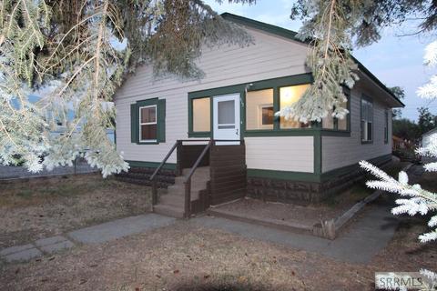 413 S Main St, Mackay, ID 83251 photo 1