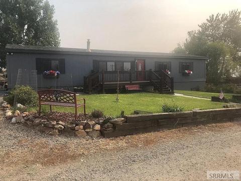 808 9th St, Salmon, ID 83467 photo 1