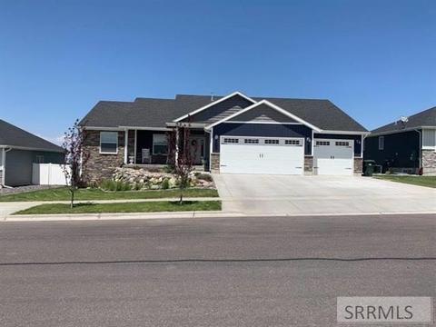 832 Hallmark Dr, Pocatello, ID 83201 photo 1