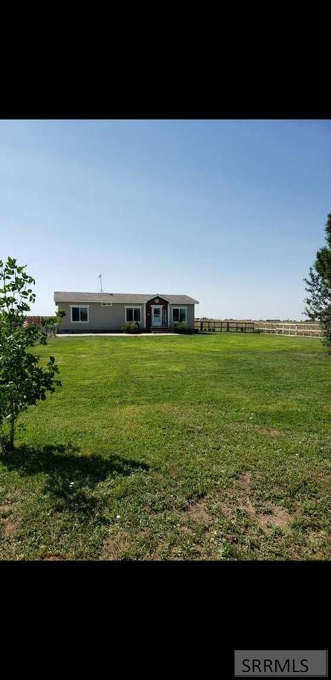 2884 E 700 N, Saint Anthony, ID 83445 photo 1