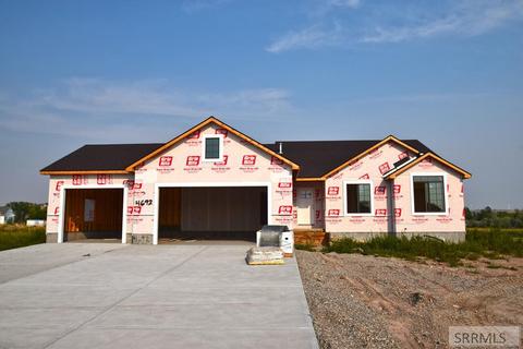 4692 Clapp Rd, Iona, ID 83427 photo 1