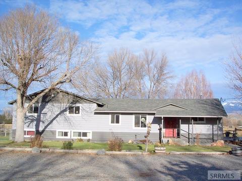 45 W Bannock Rd, Salmon, ID 83467 photo 1