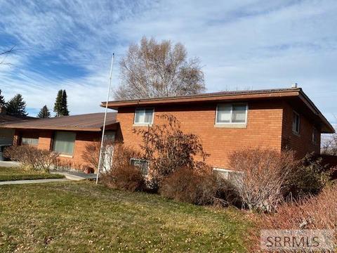 296 Ramona Ave, Rigby, ID 83442 photo 1