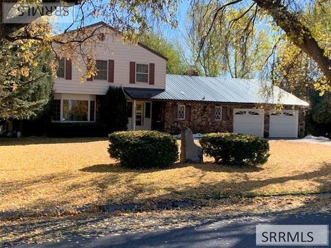 154 N 4th E, Rexburg, ID 83440 photo 1