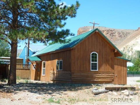 110 S 3rd St, Challis, ID 83226 photo 1