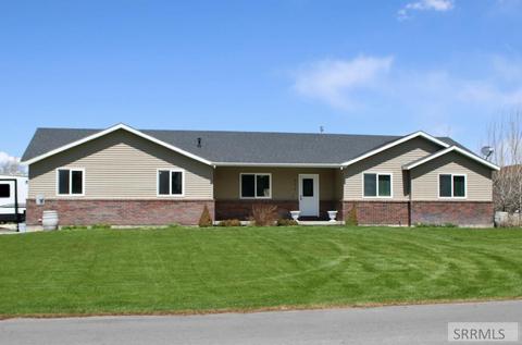 225 E 1 S, Teton, ID 83451 photo 1