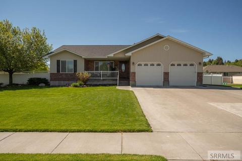 638 Dell Dr, Rexburg, ID 83440 photo 1