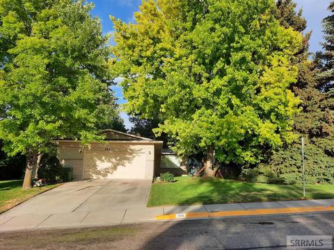 225 S 4th E, Rexburg, ID 83440 photo 1