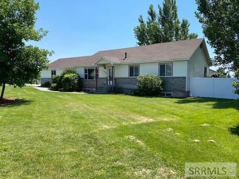 3884 E 12 N, Rigby, ID 83442 photo 1