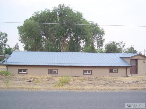 301 Monroe St, Salmon, ID 83467 photo 1