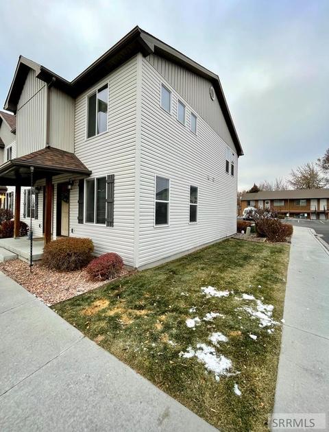 446 W 6th S #209, Rexburg, ID 83440 photo 1